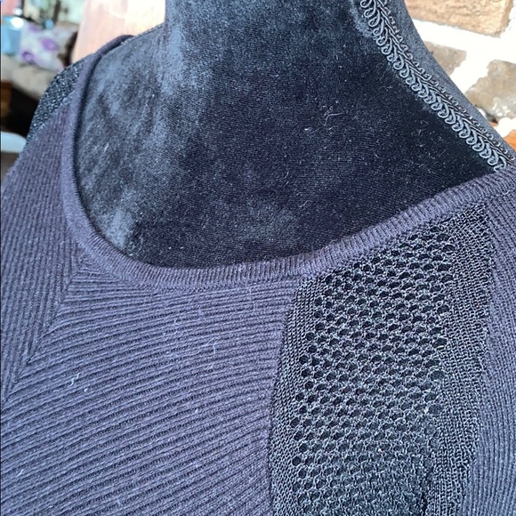 ❓ GUESS Sweater - Picture 4 of 6